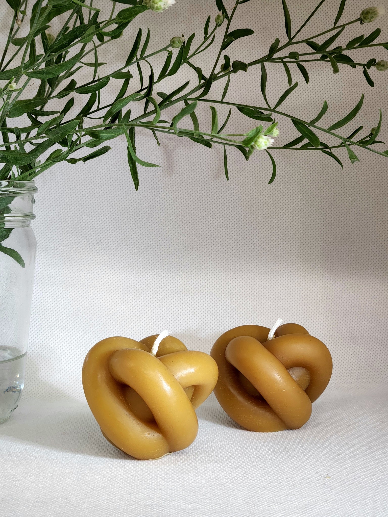 Small Knot Candle